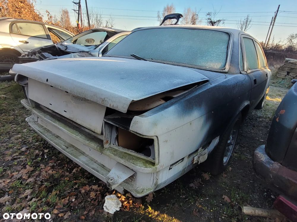 Części- Daimler XJ 3,6  Pojemność: 3589  Moc: 134,99 kW  Rok: 1987  Benzyna - 4