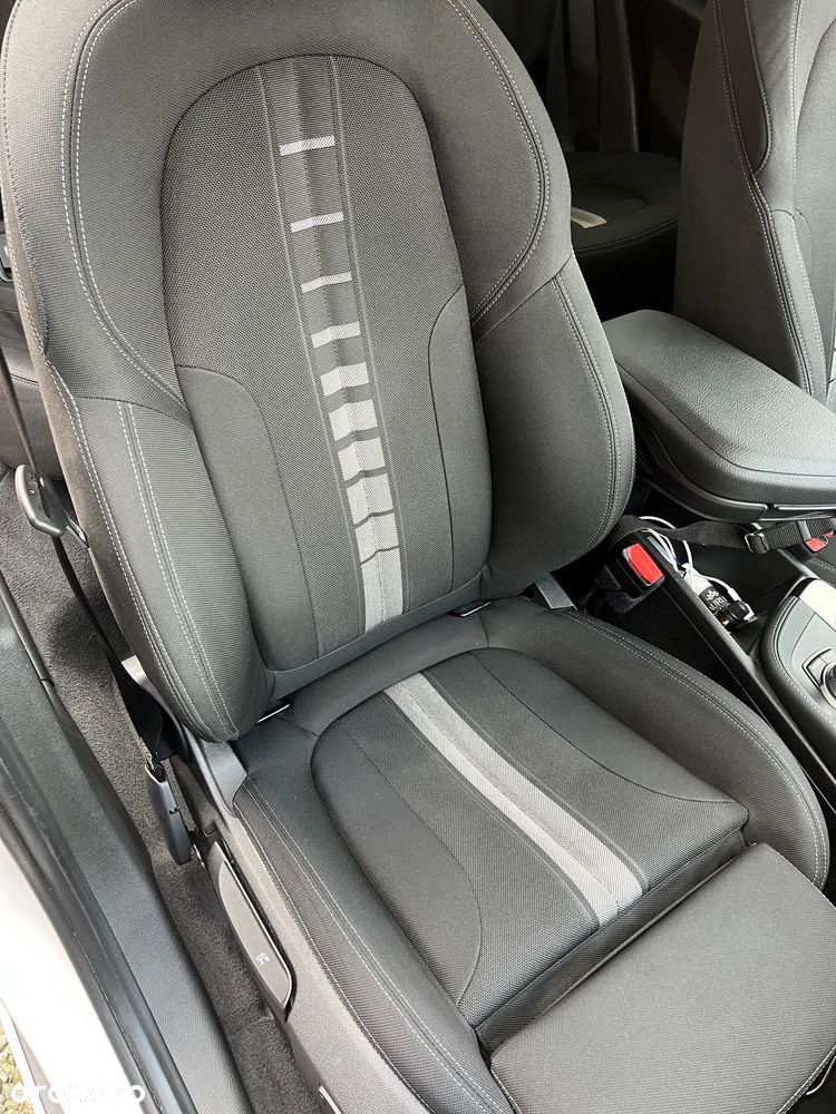 BMW X1 xDrive20d Sport Line sport - 16