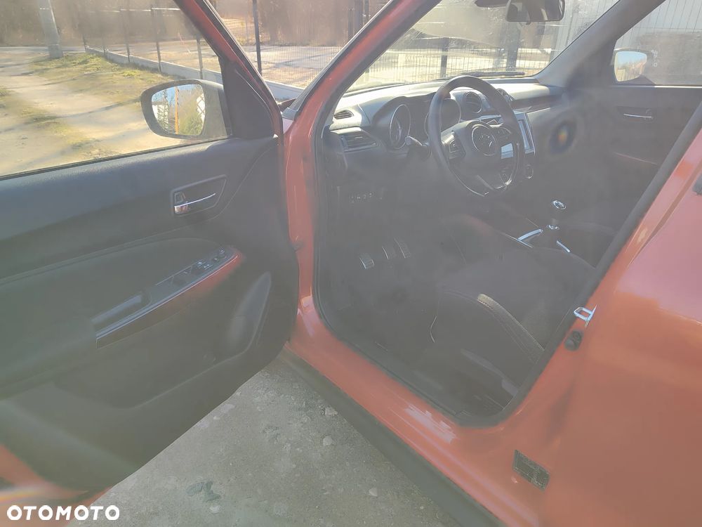 Suzuki Swift - 15