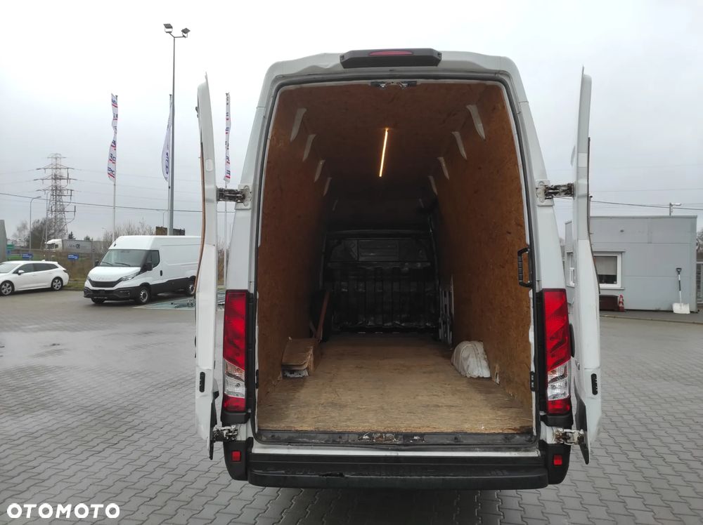 Iveco DAILY 35S15 - 9