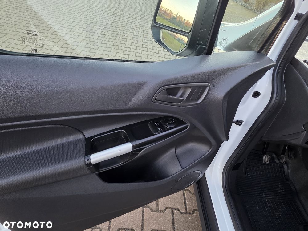 Ford Connect Transit - 24
