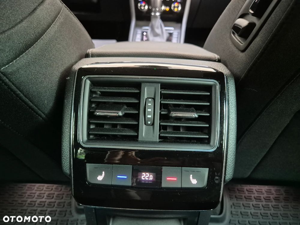 Skoda Superb 2.0 TSI Style DSG - 22