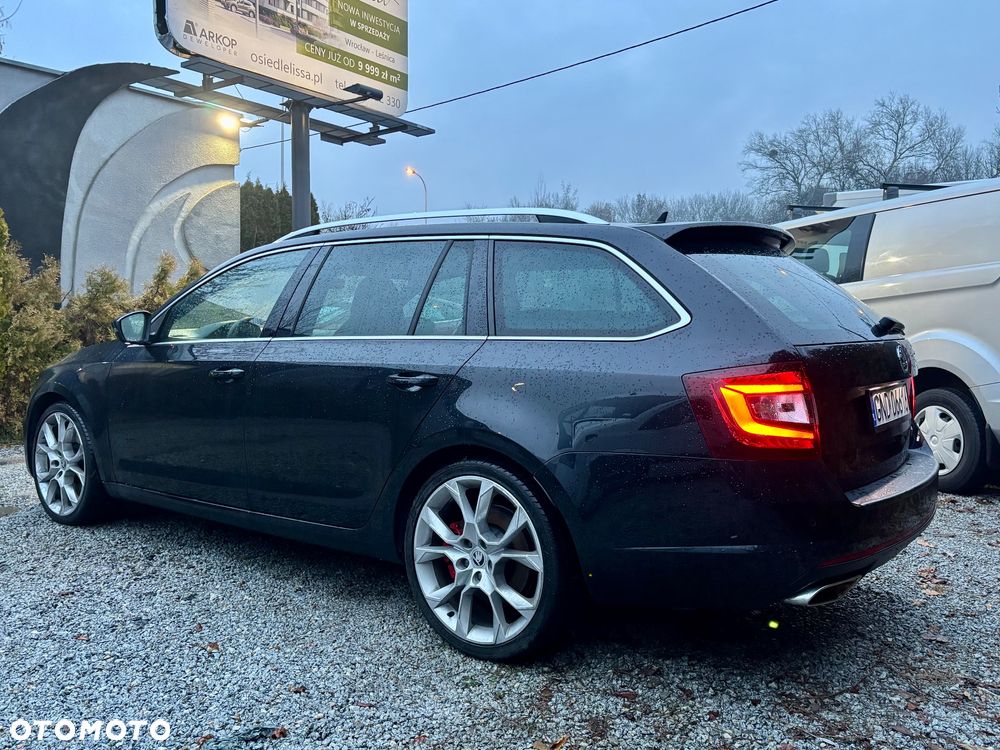 Skoda Octavia 2.0 TSI RS - 5