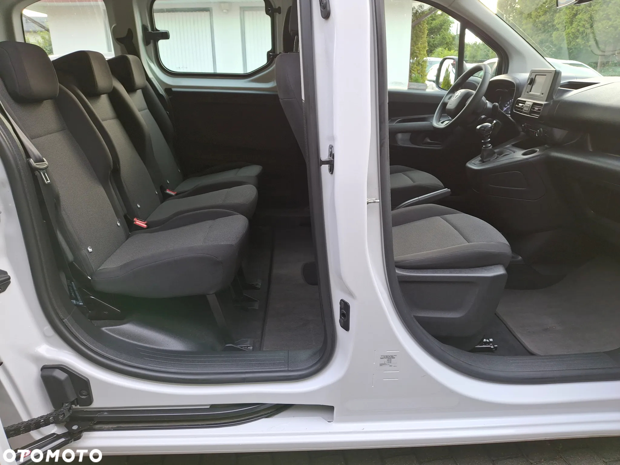 Toyota Proace City Verso 1.5 D-4D Business - 20