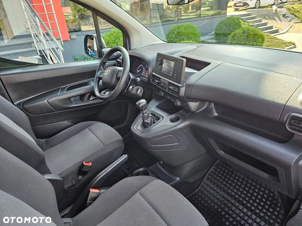Toyota Proace City Verso Long 1.5 D-4D Business - 8