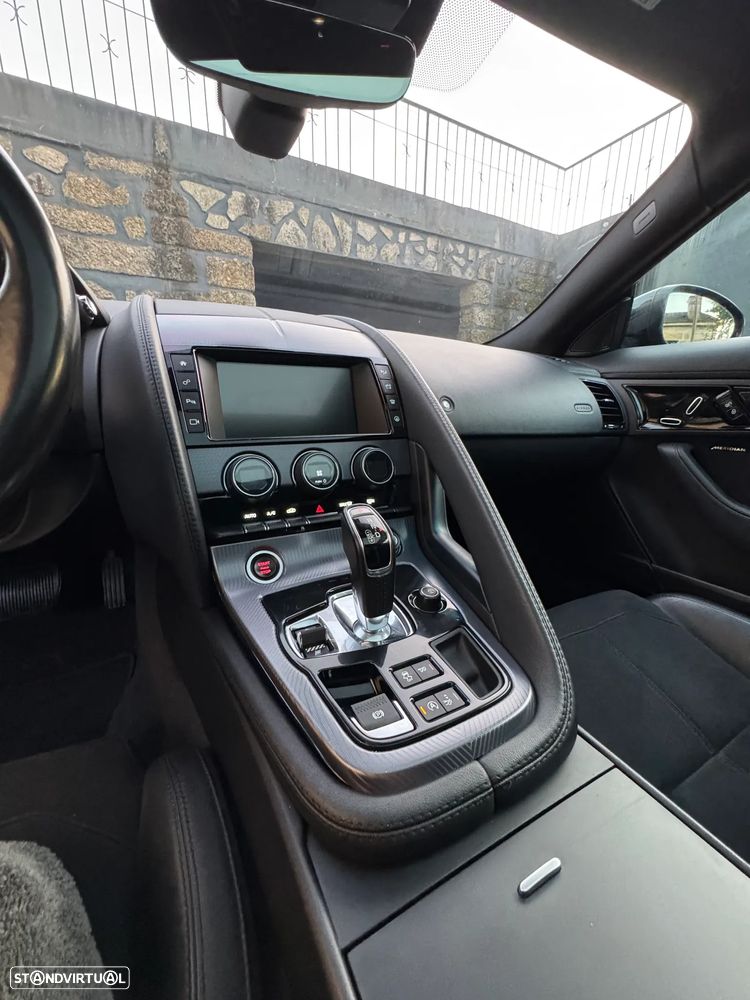 Jaguar F-Type P300 Aut. R-Dynamic Black - 15