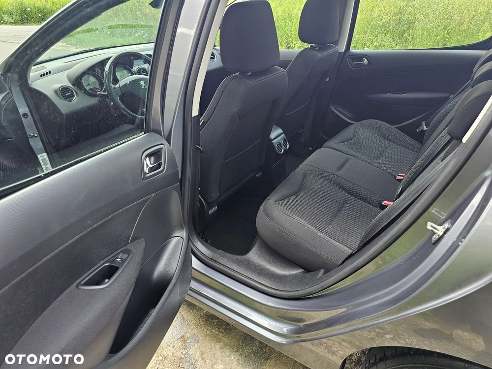 Peugeot 308 - 16