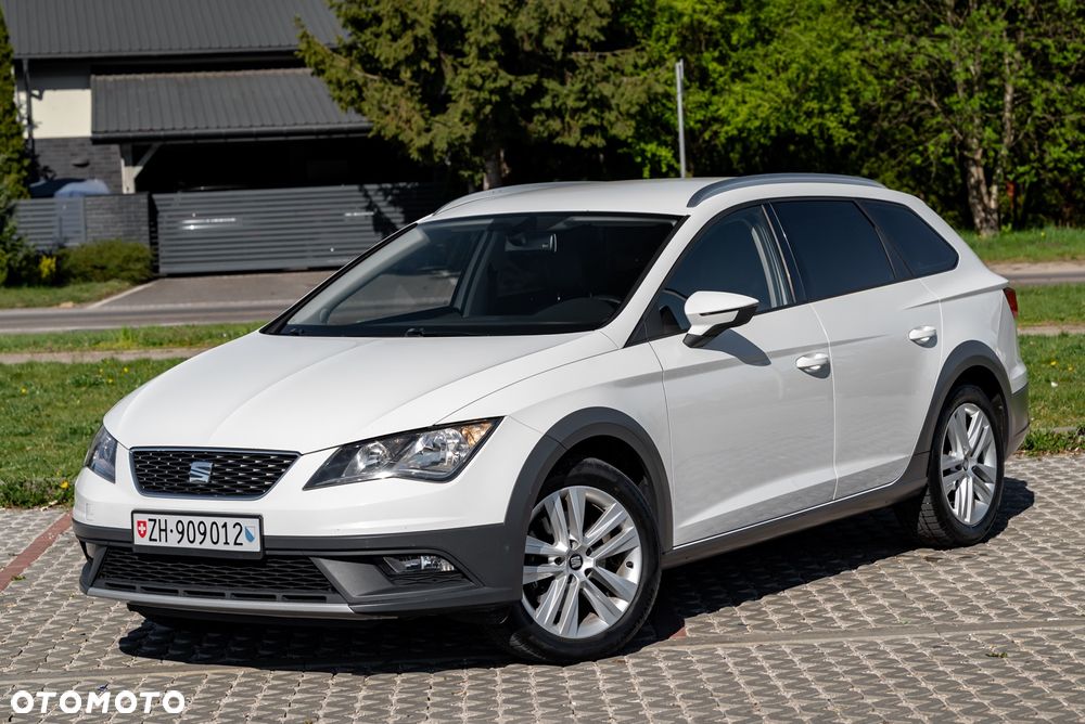 Seat Leon Sportstourer 2.0 TDI Start&Stop 4Drive DSG X-Perience - 2