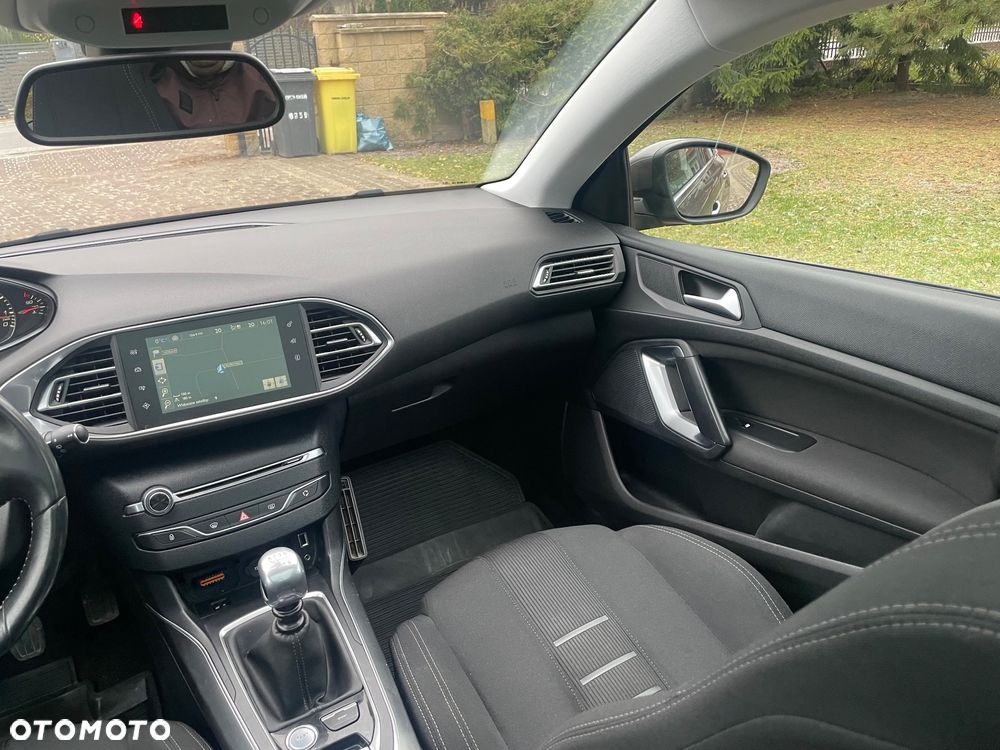 Peugeot 308 1.2 PureTech Active S&S - 32