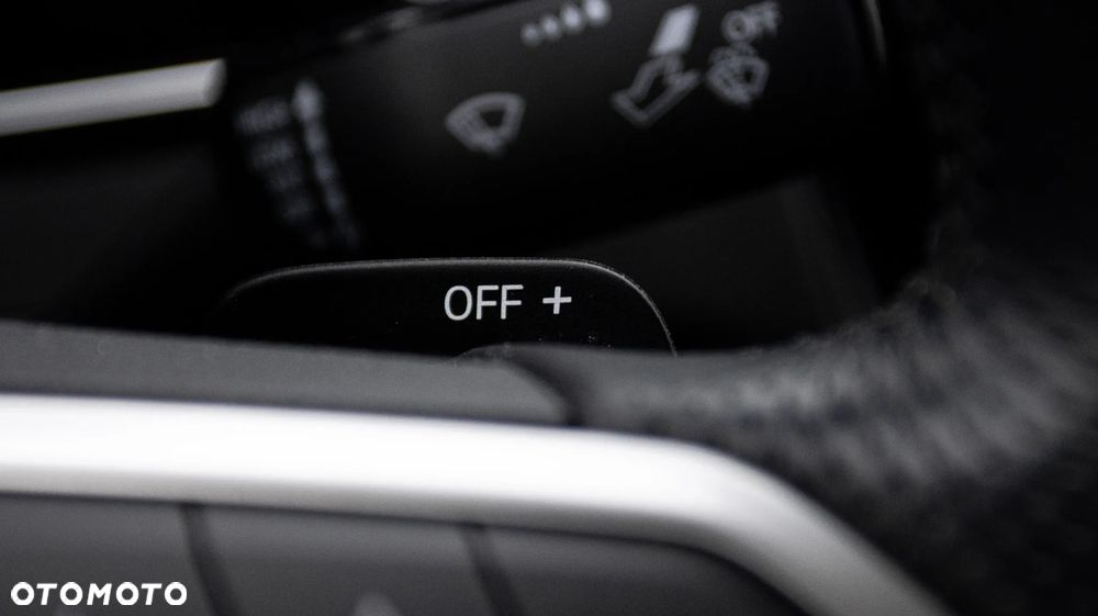 Volkswagen Passat 1.4 TSI Plug-In Hybrid GTE DSG - 24