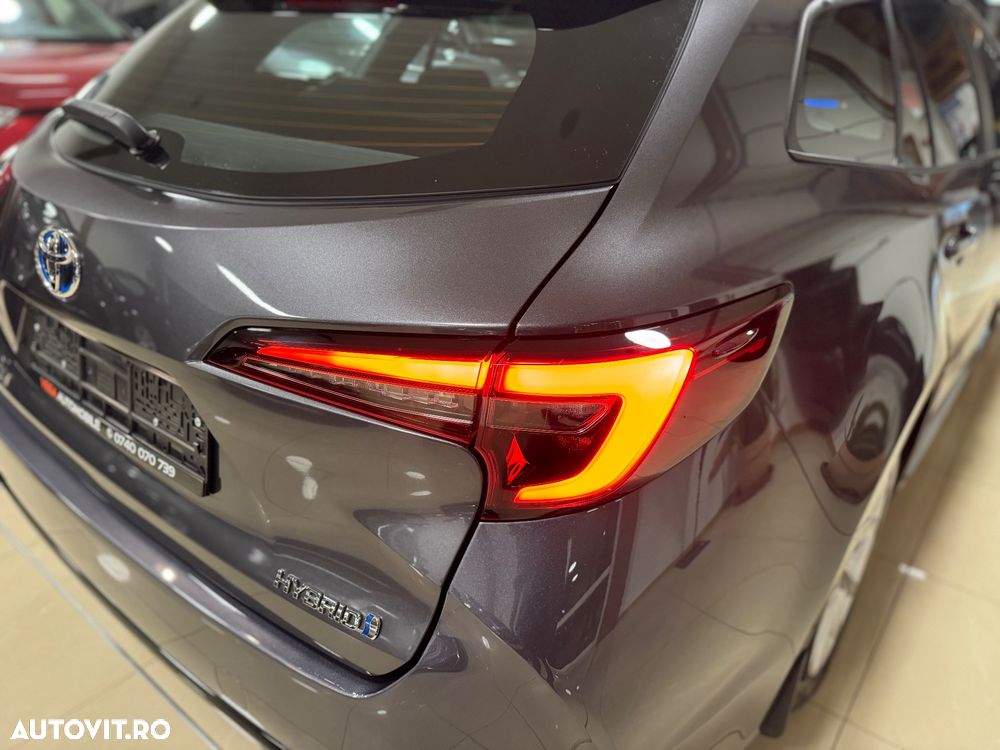 Toyota Corolla 1.8 Lounge - 31