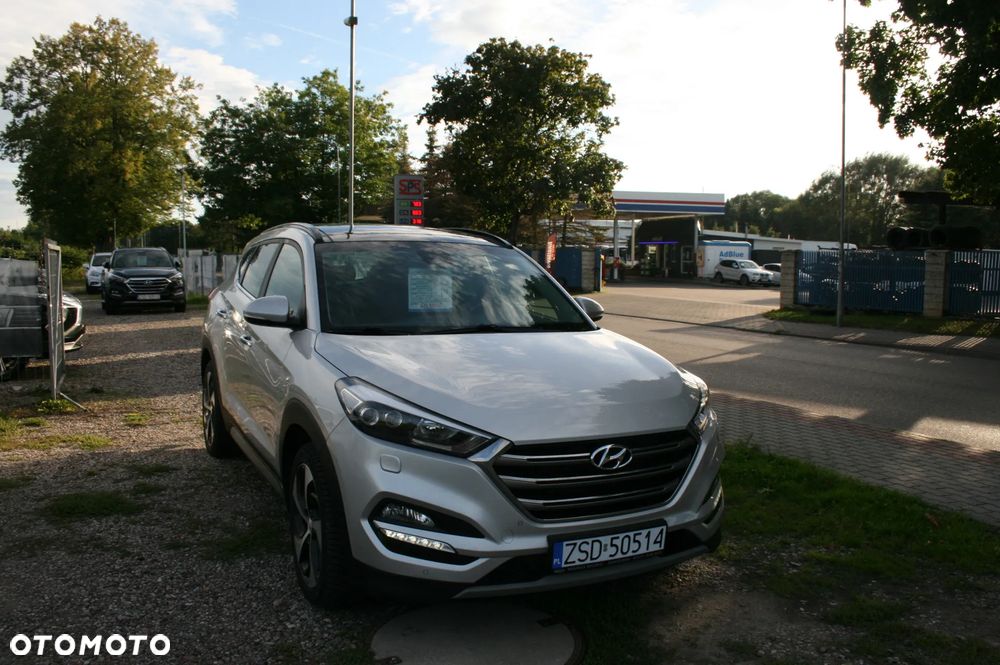 Hyundai Tucson 2.0 CRDI 4WD Automatik Premium - 2