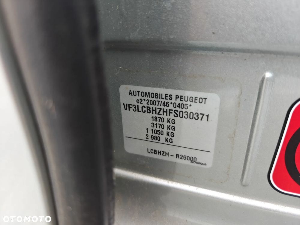 Peugeot 308 1.6 BlueHDi Allure S&S - 19