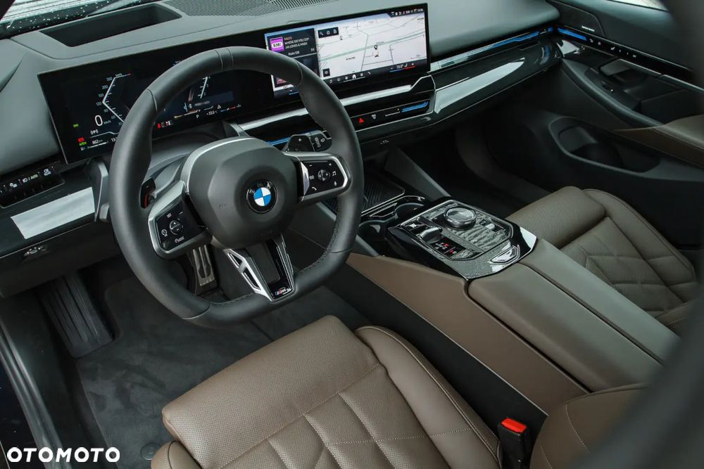 BMW Seria 5 520i mHEV M Sport - 6