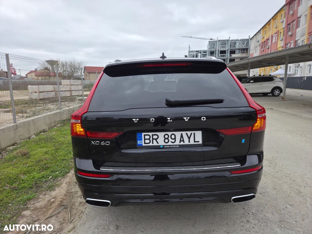 Volvo XC 60 D4 AWD Geartronic RDesign - 33