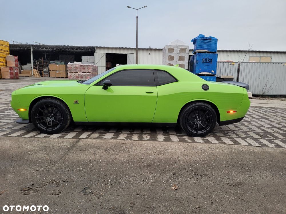 Dodge Challenger Automatik R/T Plus Scat Pack - 2