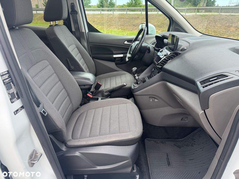 Ford Tourneo Connect 1.5 EcoBlue Titanium - 24