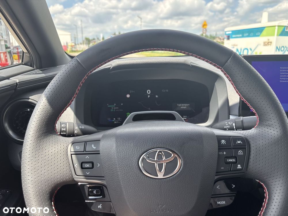 Toyota C-HR - 16