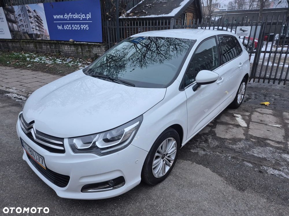 Citroën C4 PureTech 110 Selection - 1
