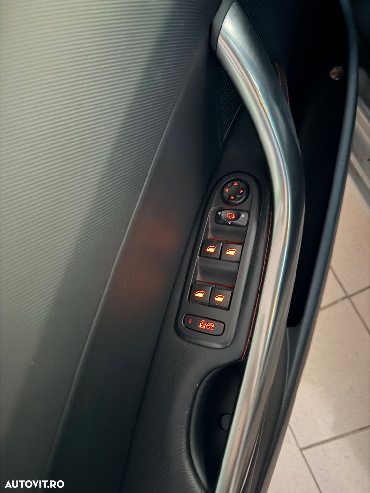 Peugeot 308 SW 155 THP Premium - 20