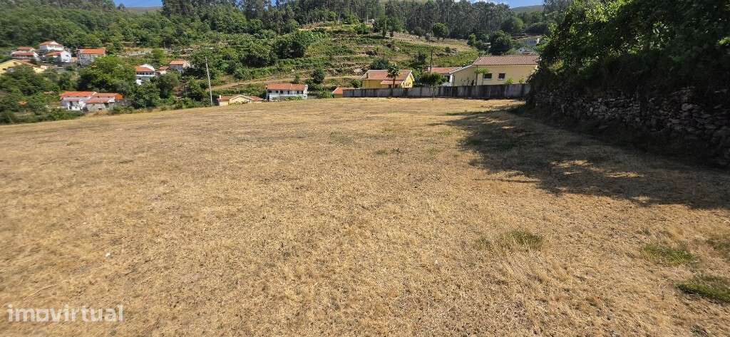 Terreno com viabilidade construtiva - Salamonde - Grande imagem: 2/16