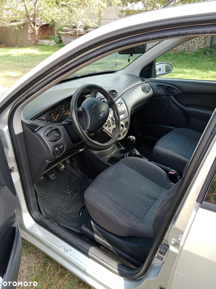 Ford Focus 1.6 Comfort - 5