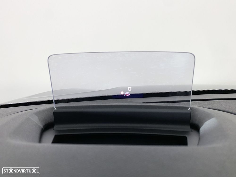 Citroën C4 PureTech 130 Stop&Start EAT8 SHINE — fotografia 11