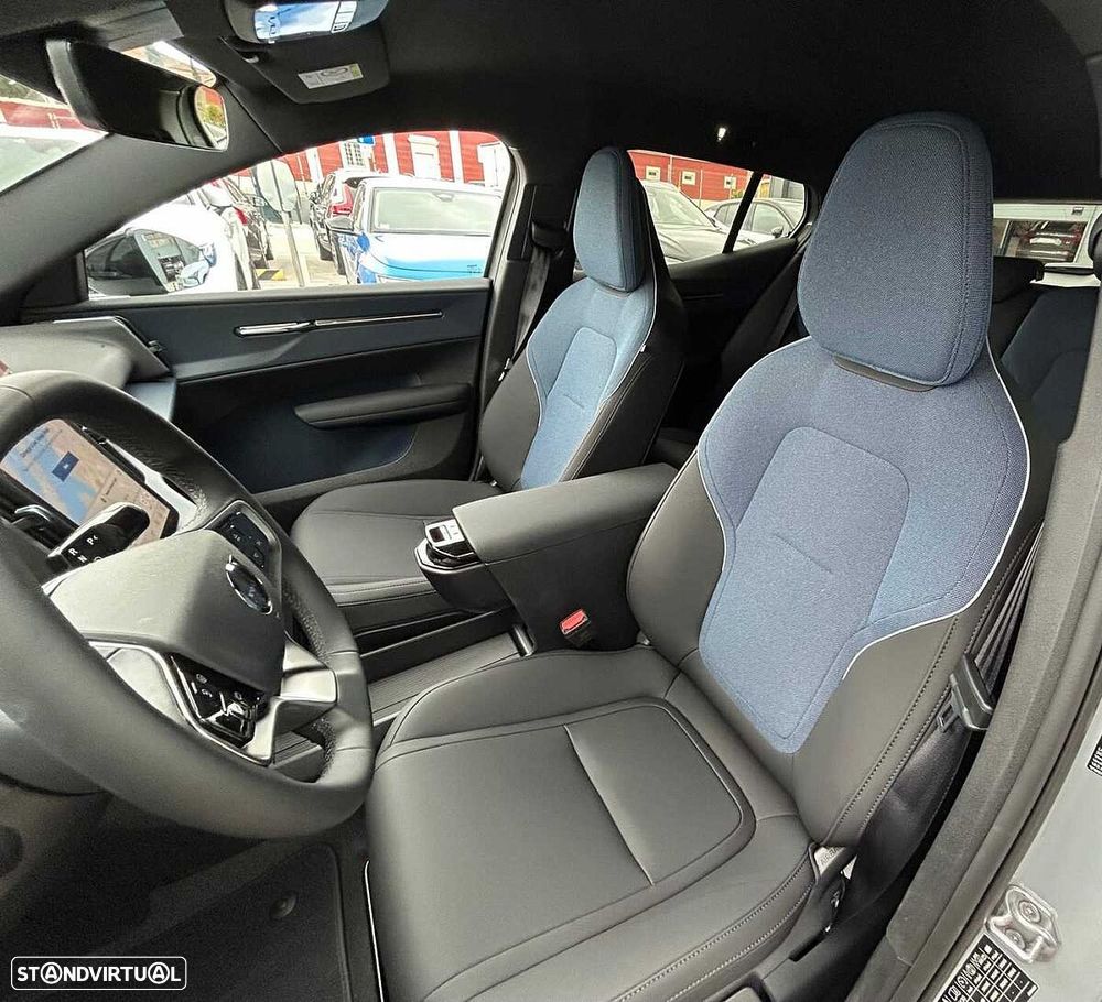 Volvo EX30 - 17