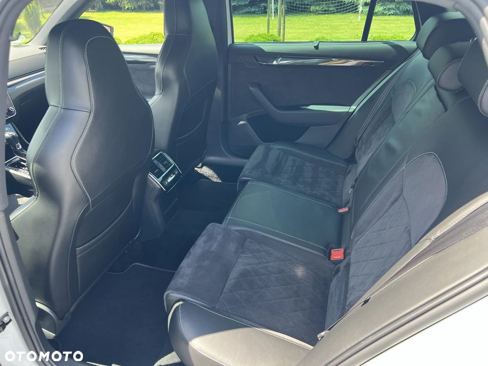 Skoda Superb 2.0 TDI 4x4 Sportline DSG - 21