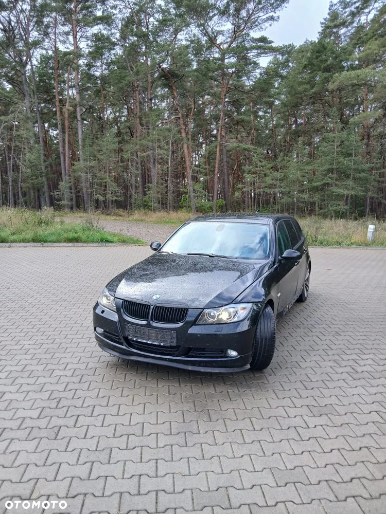 BMW Seria 3 320d DPF Efficient Dynamics Edition Edition Exclusive - 1