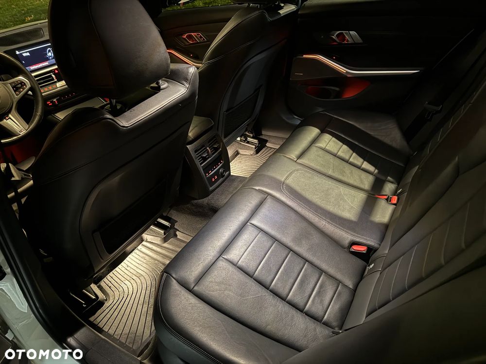 BMW Seria 3 - 17