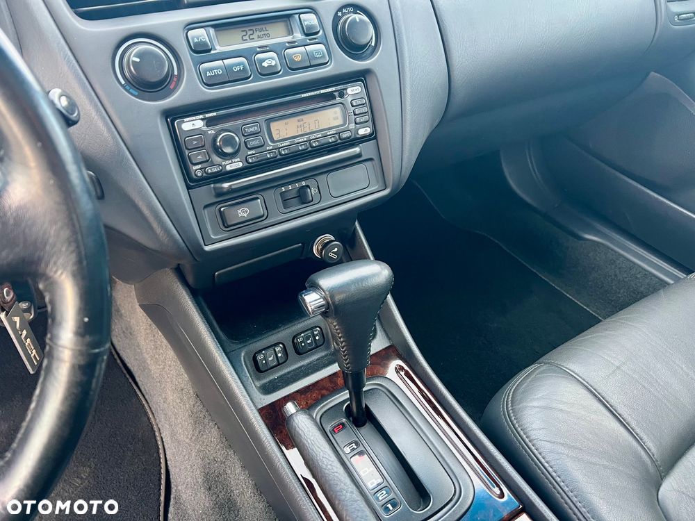 Honda Accord 2.0 ES - 18