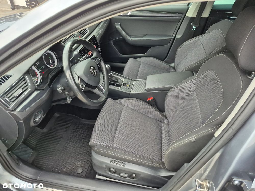 Skoda Superb 2.0 TDI SCR Style DSG - 5