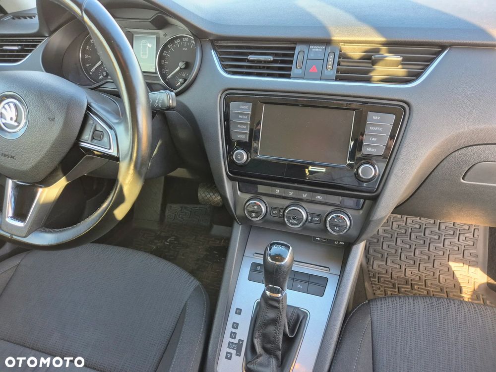 Skoda Octavia 2.0 TDI Style DSG - 17