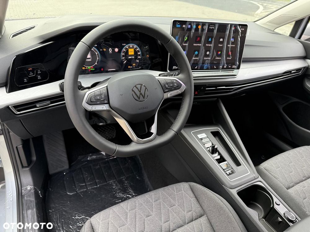Volkswagen Golf - 10