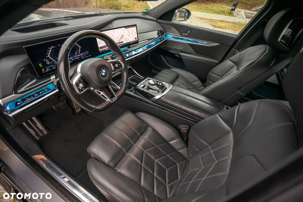 BMW Seria 7 740d xDrive sport - 17