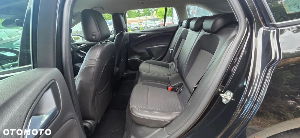 Opel Astra 1.6 D (CDTI) Start/Stop Innovation - 31