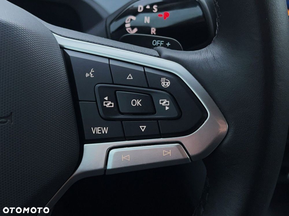 Volkswagen Passat - 20