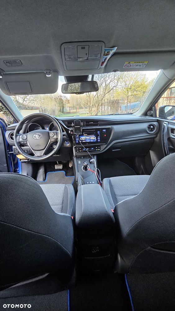 Toyota Auris - 16