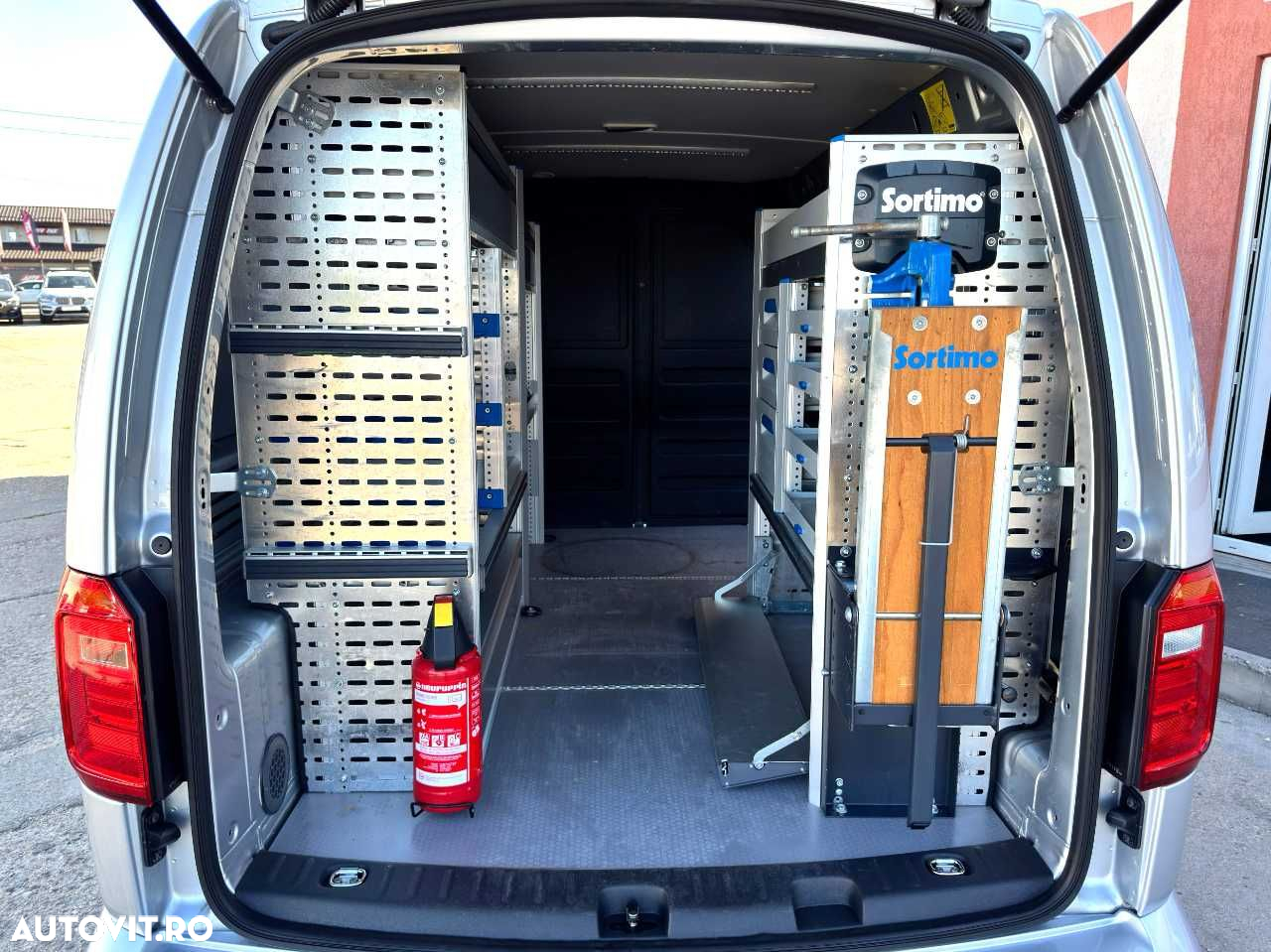 Volkswagen CADDY - 16