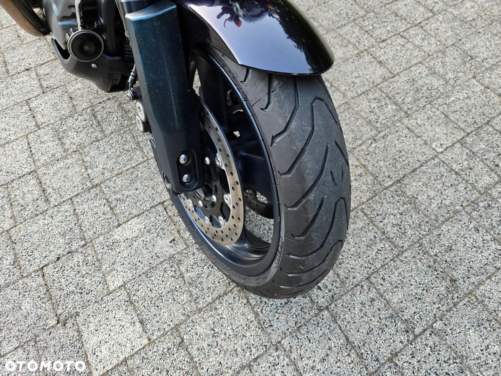 Yamaha MT - 33