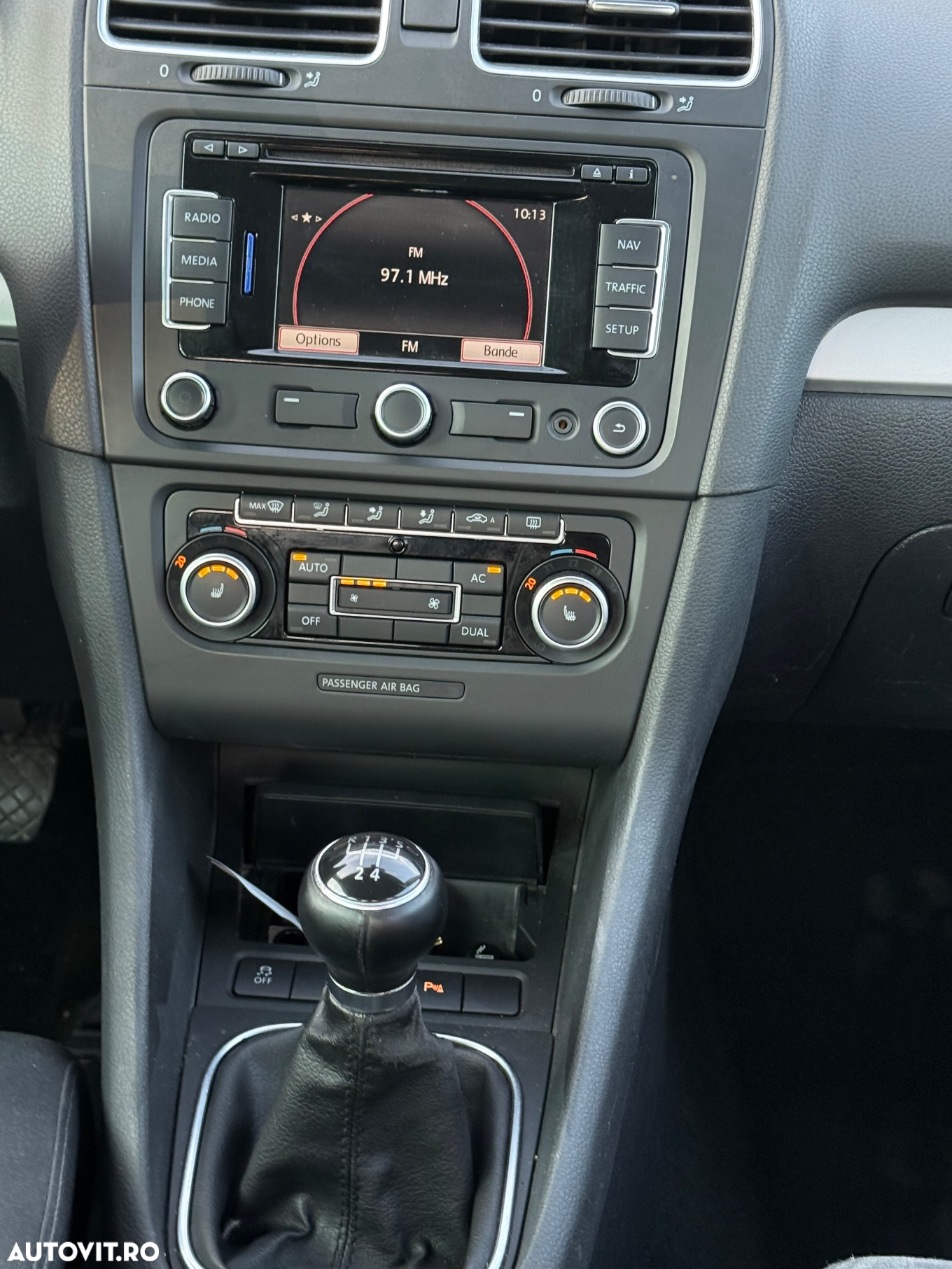 Volkswagen Golf 1.6 TDI BlueMotion Technology DPF Comfortline - 8