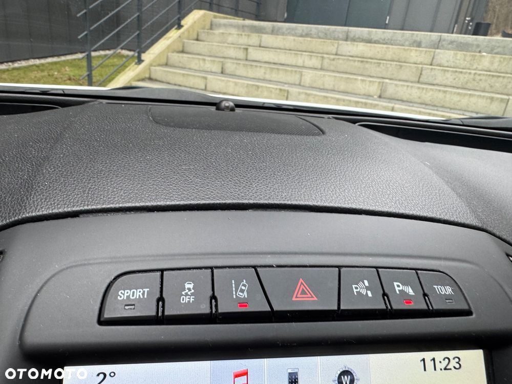 Opel Insignia 2.0 CDTI Sport - 32