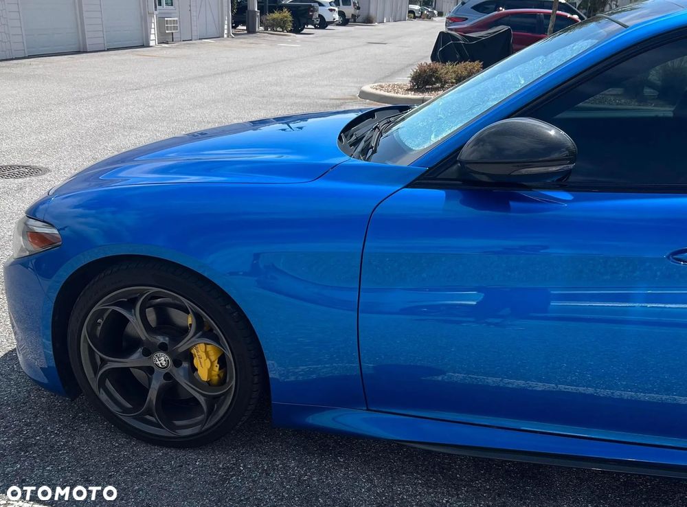 Alfa Romeo Giulia 2.0 Turbo 16V AT8-Q4 Veloce Ti - 7
