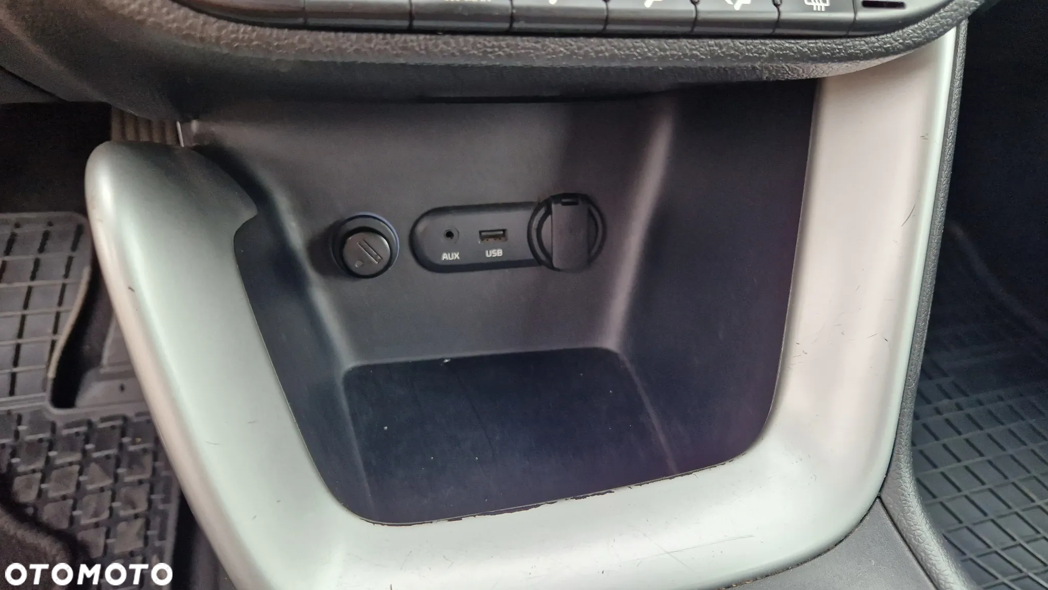 Kia Ceed 1.6 GDI Platinum Edition - 34