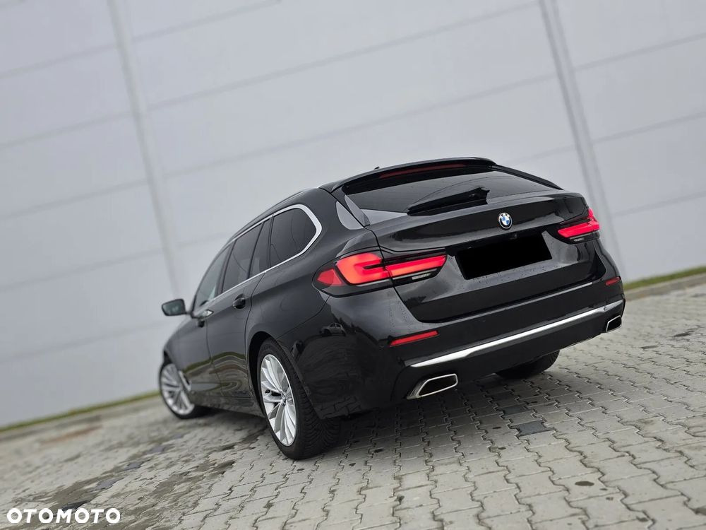 BMW Seria 5 520d xDrive MHEV Luxury Line sport - 2