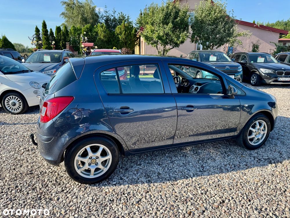 Opel Corsa - 8