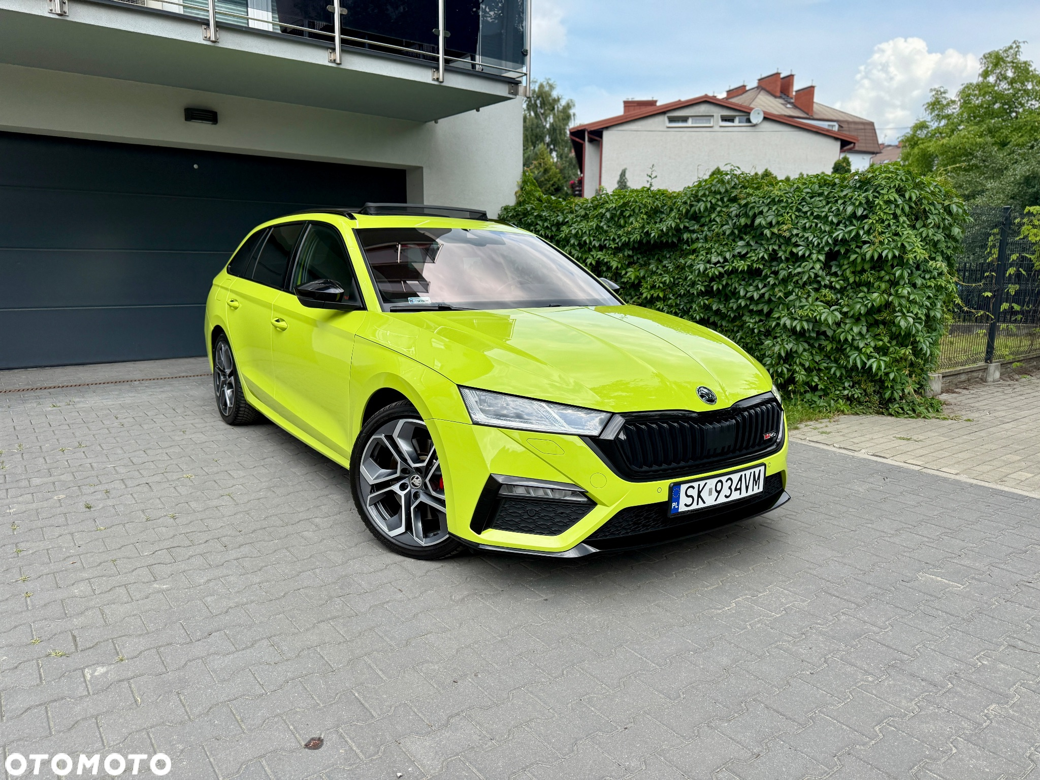 Skoda Octavia 2.0 TSI RS Challenge 245 DSG - 2