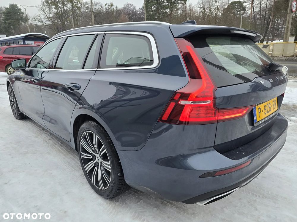Volvo V60 T4 Geartronic R-Design - 4