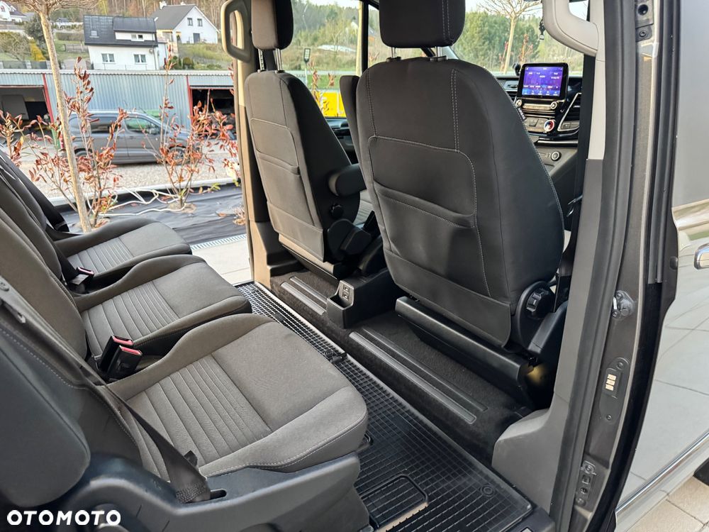 Ford Tourneo Custom 320 L1H1 VA Autm Titanium - 9